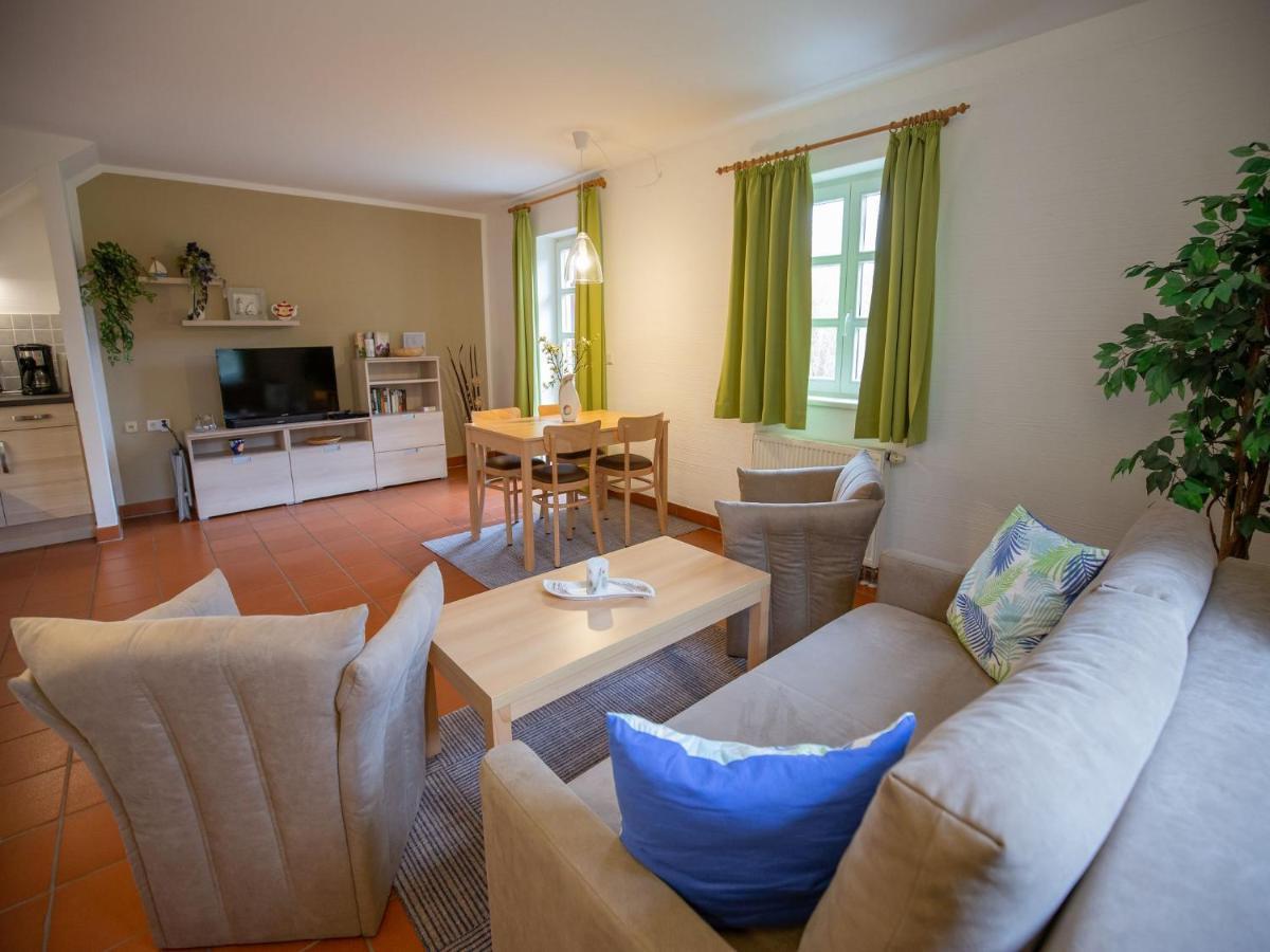 Feriendorf Rugana - Komfort Appartement Mit 1 Schlafzimmer Und Terrasse B52 Dranske Exterior foto